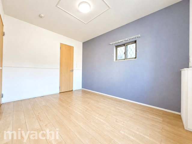 エレガンシア藍住Ａの洋室
