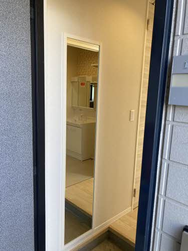 グリーンコーポ島の内　B棟の玄関|※同タイプの部屋写真です