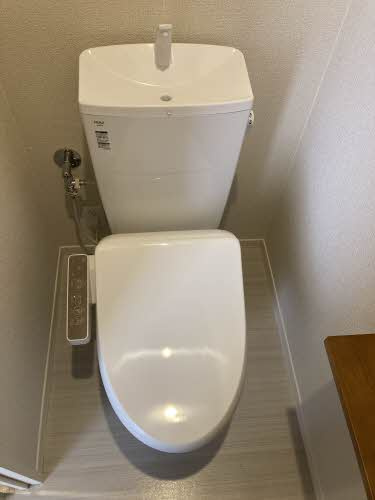 グリーンコーポ島の内　B棟のトイレ|※同タイプの部屋写真です