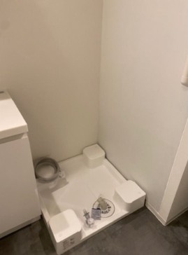 【設備】 | ラクラス中野弥生町 | 室内洗濯機置場。