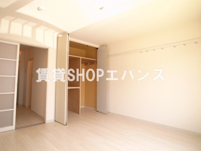 【寝室】 | ピアノーブル