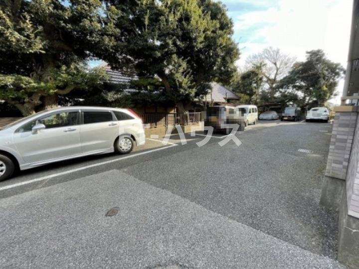 ラフィーヌ・有川壱番館の駐車場