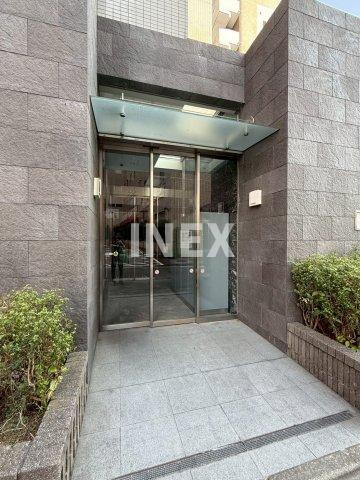 厚木市中町３丁目の賃貸マンションのエントランス