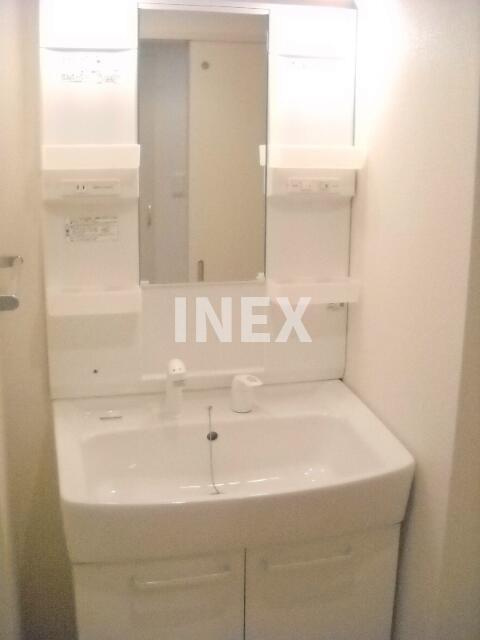 厚木市中町３丁目の賃貸マンションの洗面所