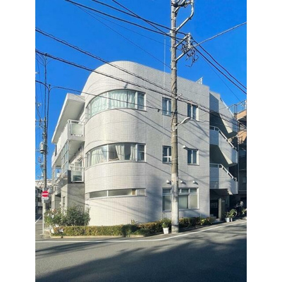 【外観】 | パルーシア中野 | 鉄筋コンクリート造のがっちりとした建物。