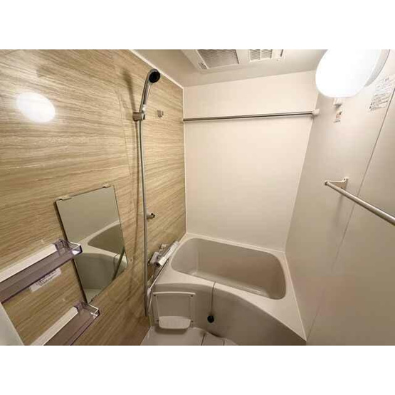 【浴室】 | SOLASIA　residence荻窪Ⅱ | 浴室乾燥機付きバス。