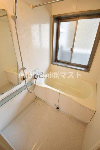 アプリーレ堺筋本町の浴室