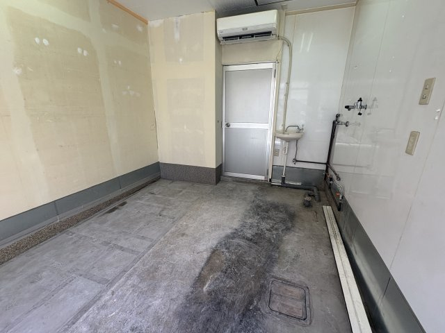 舎利寺３丁目店舗付住宅