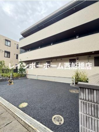 リラフォート紫苑の駐車場