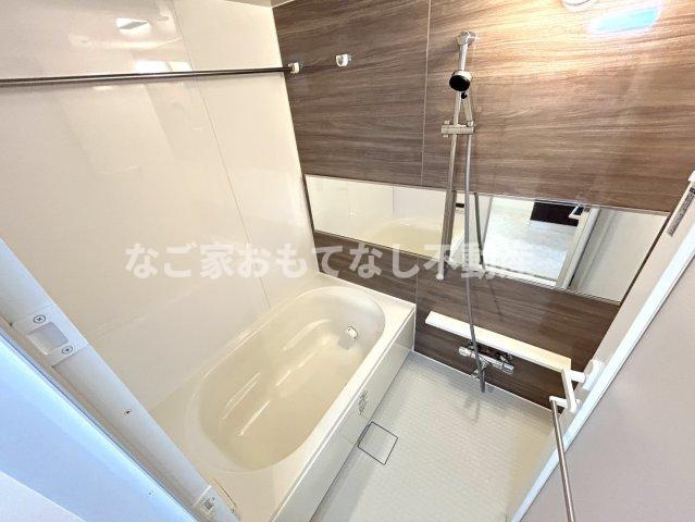 【浴室】 | フォレストスクエア香呑 | ※写真は別号室