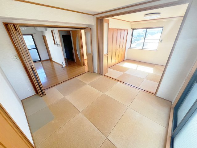 STKビルの内装