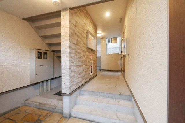 フジパレス高井田西Ⅴ番館のロビー