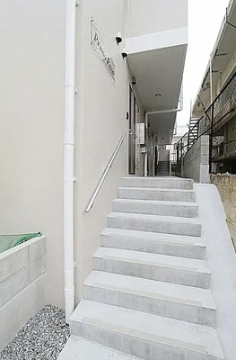 【エントランス】 | Primo Passo | 清潔なエントランスです