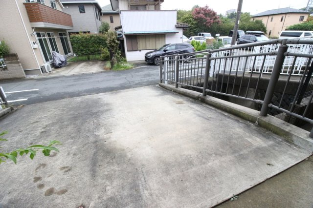 横浜市港北区小机町戸建のエントランス