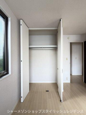 シャーメゾン花II の収納