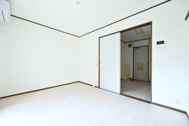 メゾン峰の洋室