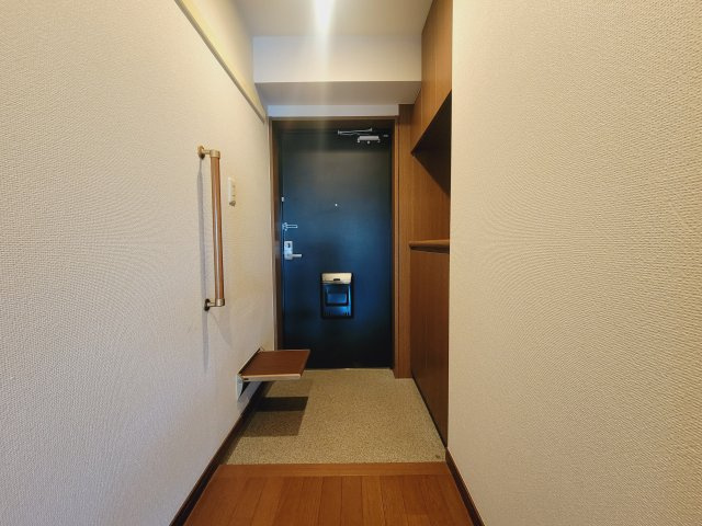【玄関】