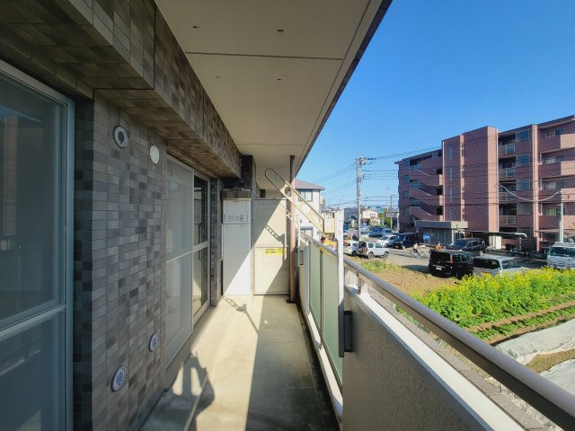 【バルコニー】