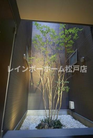 La Stella（ラ　ステラ）のその他共用部分|ゆとりのあるエントランスです