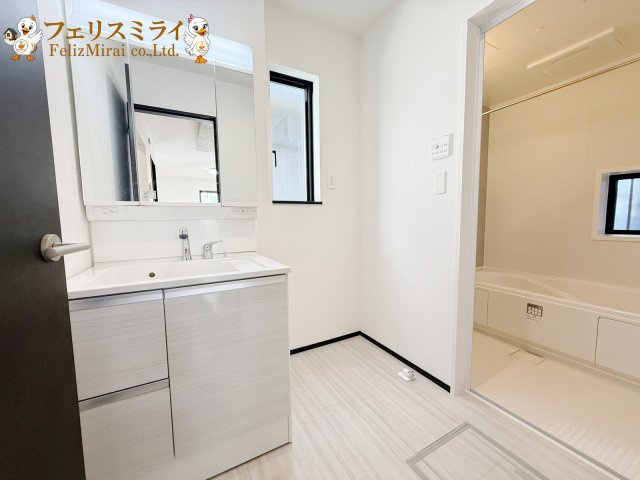 全１１１棟　北須磨タウン　I-４号棟の独立洗面台|◎本日ご見学可能です♪
◎当社限定！ご成約特典キャンペーン実施中♪
◎住宅ローンに自信有♪
◎地元スタッフが対応致します♪