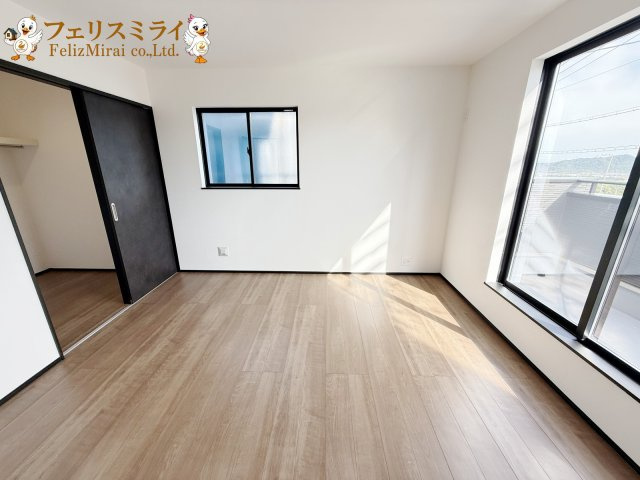 全１１１棟　北須磨タウン　I-４号棟の洋室|◎本日ご見学可能です♪
◎当社限定！ご成約特典キャンペーン実施中♪
◎住宅ローンに自信有♪
◎地元スタッフが対応致します♪