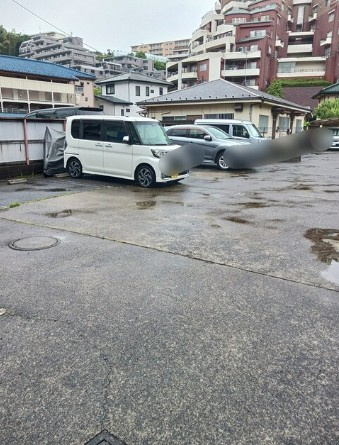 川崎市高津区蟹ケ谷のアパートの駐車場