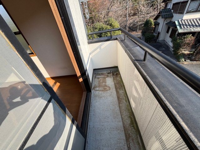 川崎市多摩区菅仙谷２丁目の一戸建てのバルコニー