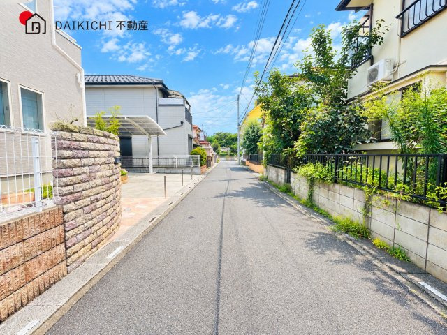 【前面道路含む現地写真】 | 鶴ヶ島市藤金　中古戸建