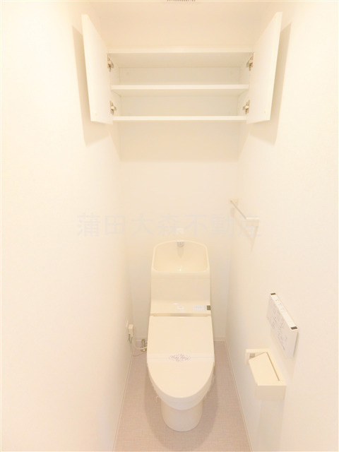 アイルグランディール蒲田のトイレ|トイレ　温水洗浄便座　戸棚付き