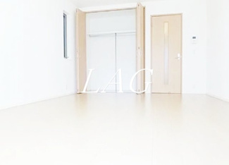 【居間・リビング】 | メゾン　ラ　フィーユ | 洋室のお部屋です。