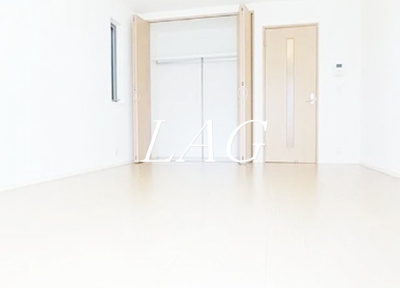 【居間・リビング】 | メゾン　ラ　フィーユ | 洋室のお部屋です。