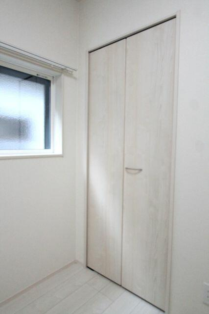 Luxe一之江の内装|収納