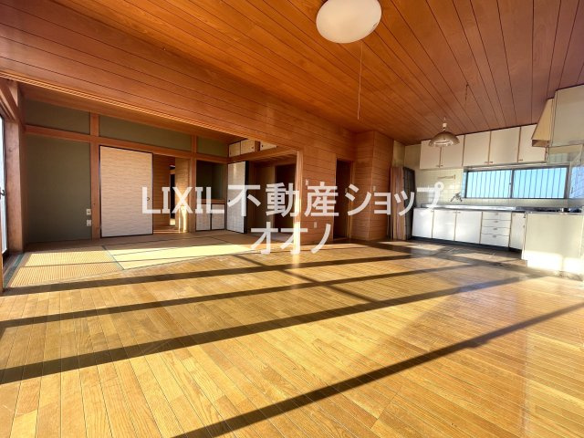 【居間・リビング】 | 羽生市下羽生　中古戸建