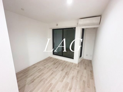 【居間・リビング】 | プレミアコート原木中山 | 洋室のお部屋です。