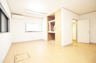 【居間・リビング】 | 志茂五丁目戸建 | 洋室のお部屋です。