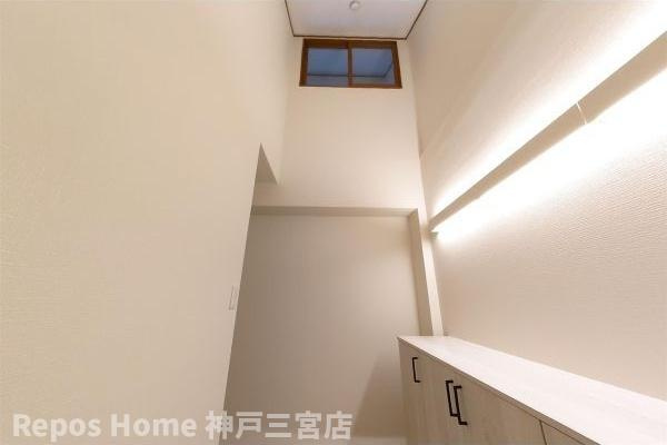 ハイム北野北館の玄関