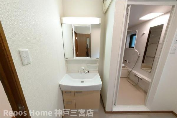 ハイム北野北館の洗面所