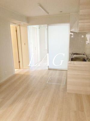 【居間・リビング】 | ポルタ・フォルトゥーナ | 洋室のお部屋です。