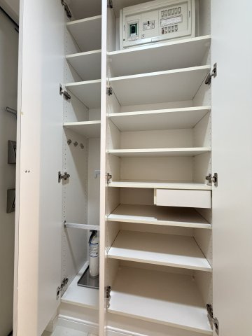 プライムアーバン用賀の玄関