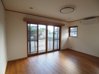 【居間・リビング】 | 中古戸建　小倉寺稲荷田 | ★内覧予約でブランド米2kg★