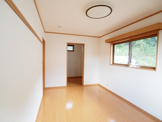 【洋室】 | 中古戸建　小倉寺稲荷田 | ★内覧予約でブランド米2kg★