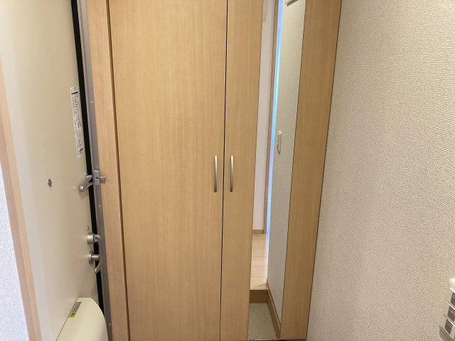 D-room﨔　B棟の玄関|別室写真