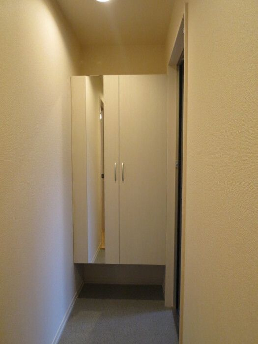 ノエル新松戸の玄関
