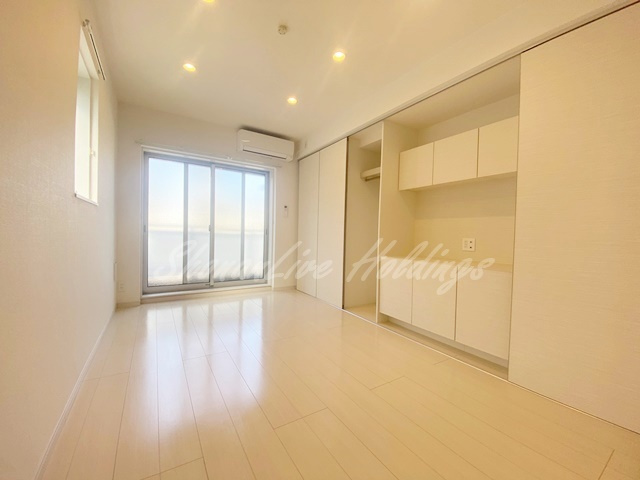 鎌倉市岡本１丁目の賃貸マンションの居間・リビング