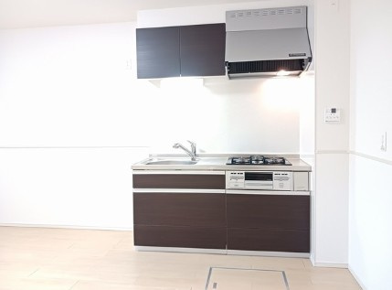 朝霞市本町１丁目のアパートのキッチン
