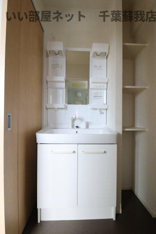 レモンハウスⅡの洗面所|朝の準備に活躍する、洗髪洗面化粧台！