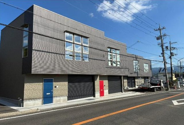 大阪府和泉市　1棟収益倉庫・事務所『yossy-tenant-office 和泉和田』の外観