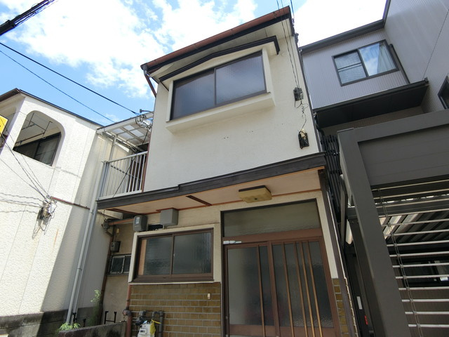 吉祥院西ノ庄西浦町テラスハウスの外観