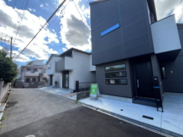 【前面道路含む現地写真】の画像
