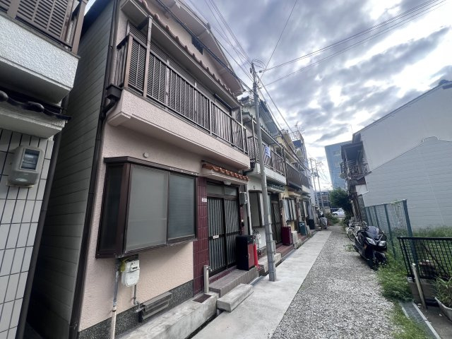 野田町8丁目貸家の外観